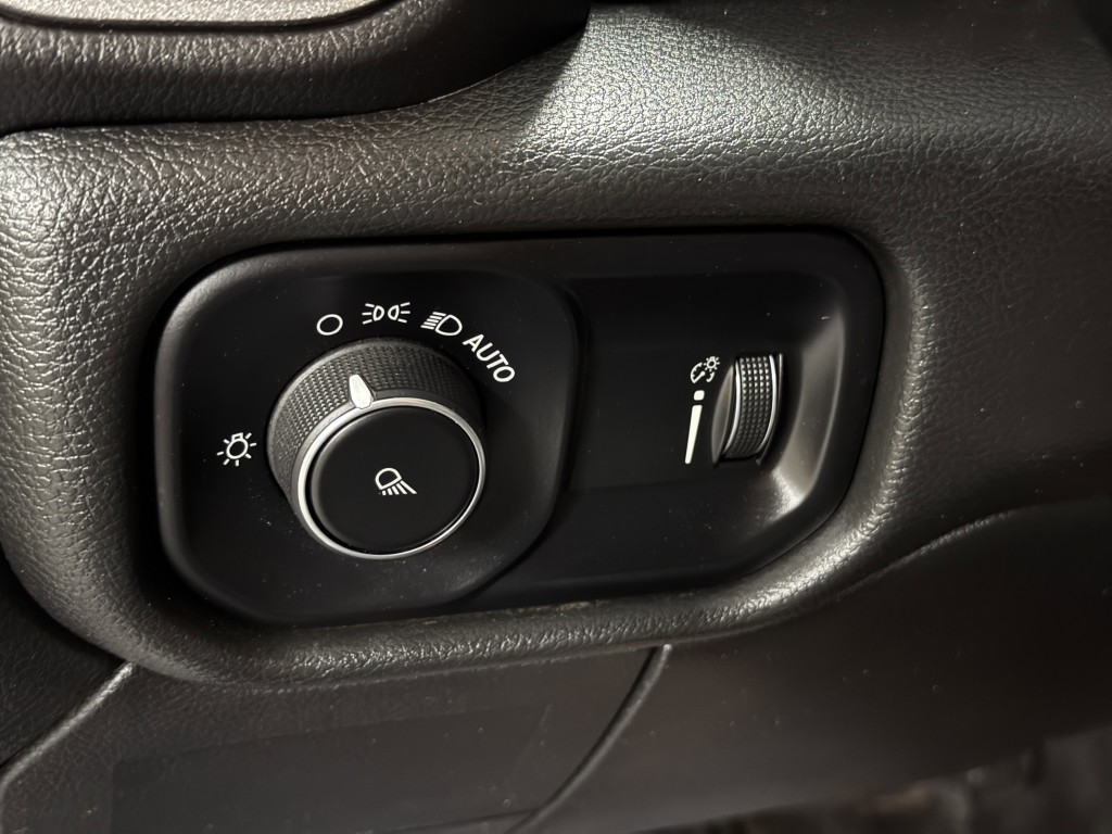 2021 RAM 2500 Image 25