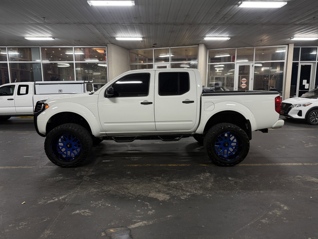 2019 Nissan Frontier Image 10