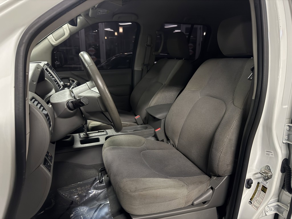 2019 Nissan Frontier Image 25