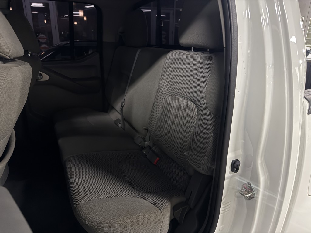 2019 Nissan Frontier Image 28