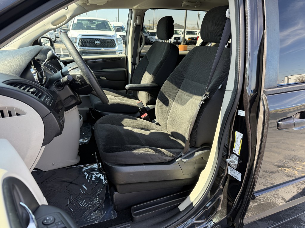 2017 Dodge Grand Caravan Image 26