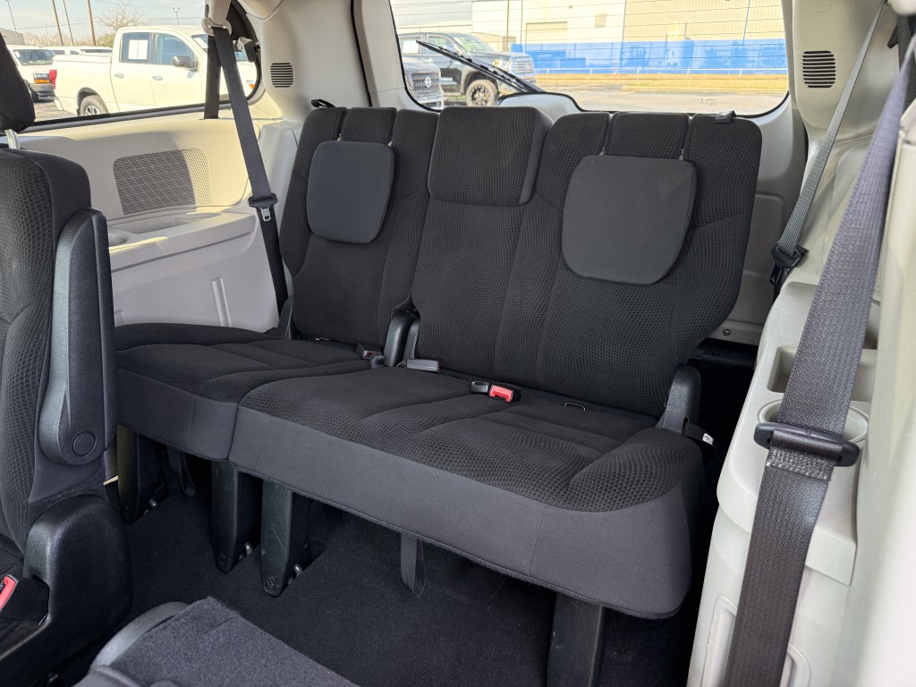 2017 Dodge Grand Caravan Image 30