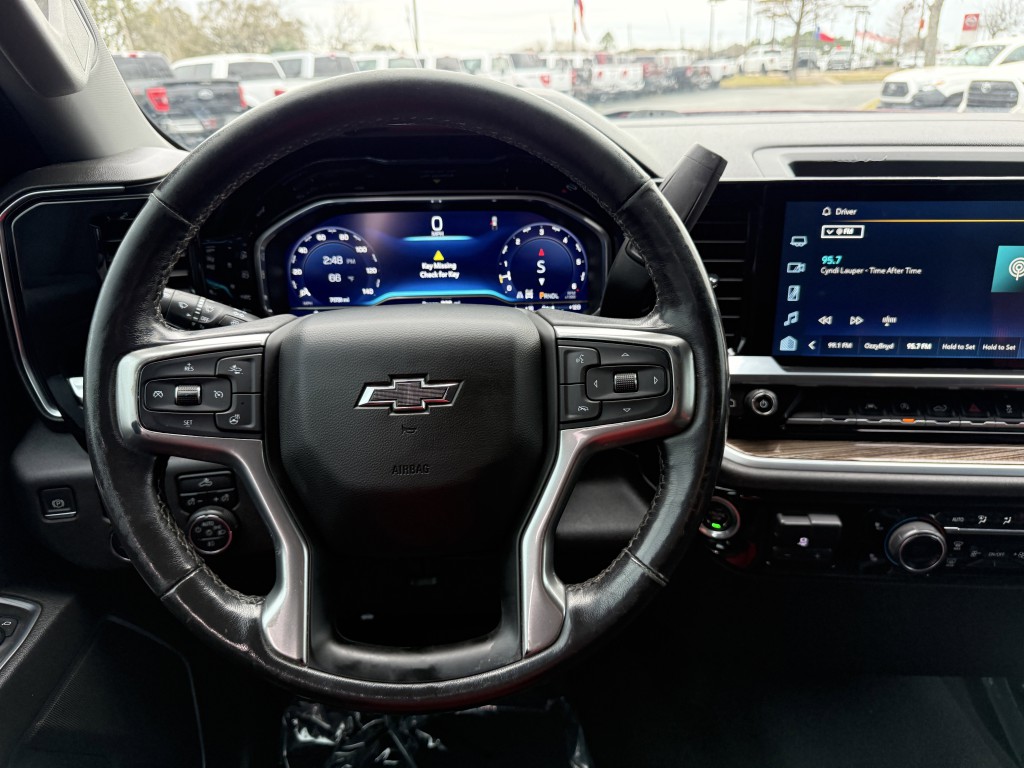 2022 Chevrolet Silverado 1500 Image 16