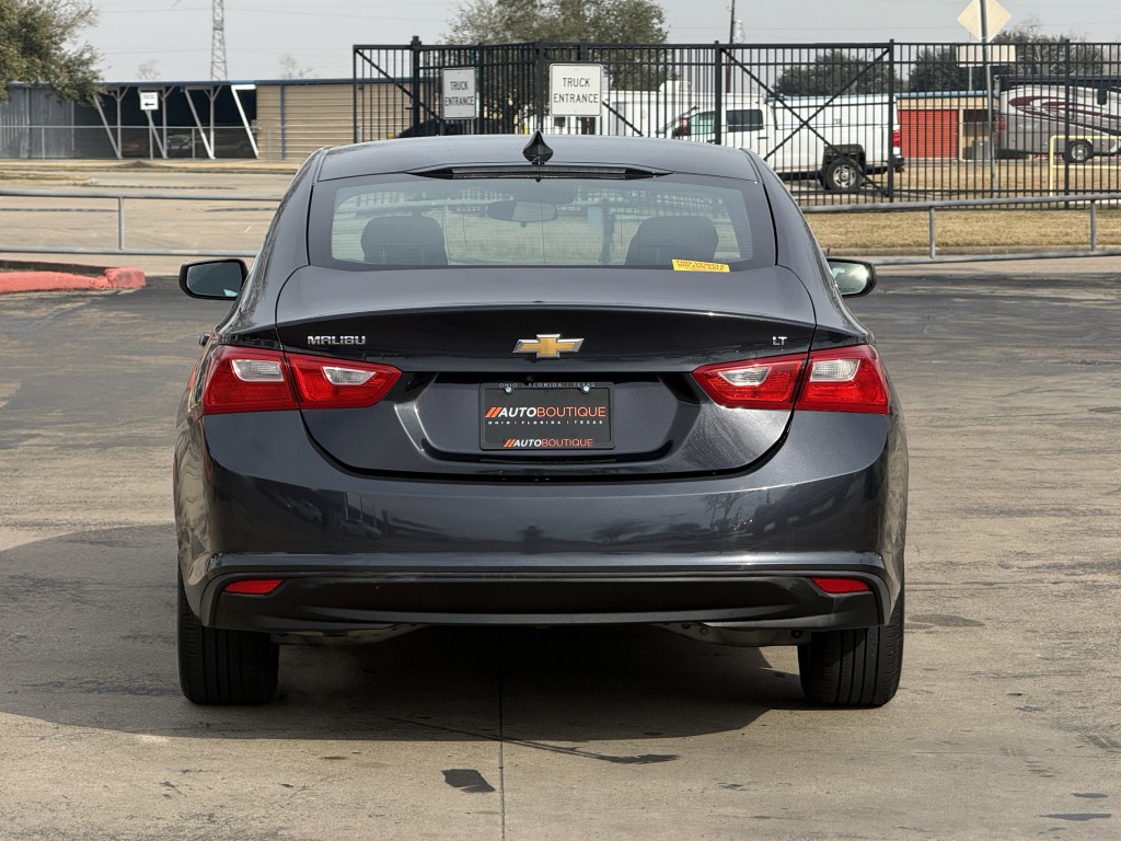 2023 Chevrolet Malibu Image 7
