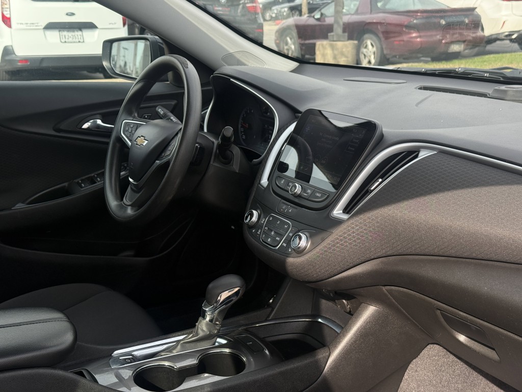2023 Chevrolet Malibu Image 14