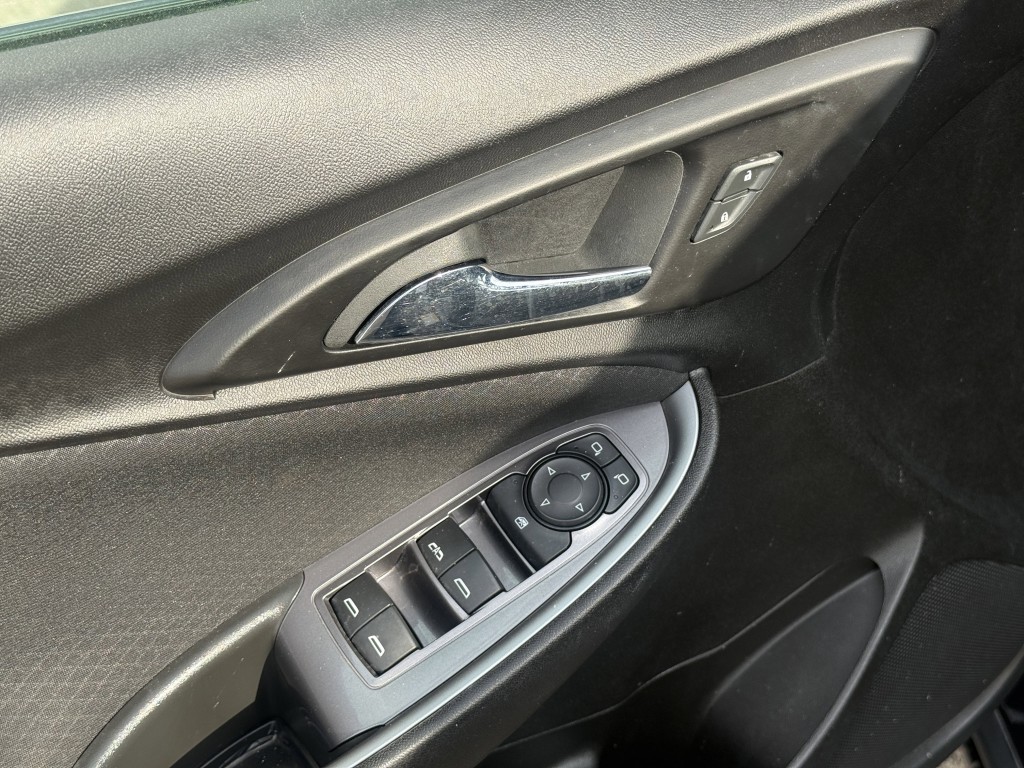 2023 Chevrolet Malibu Image 24