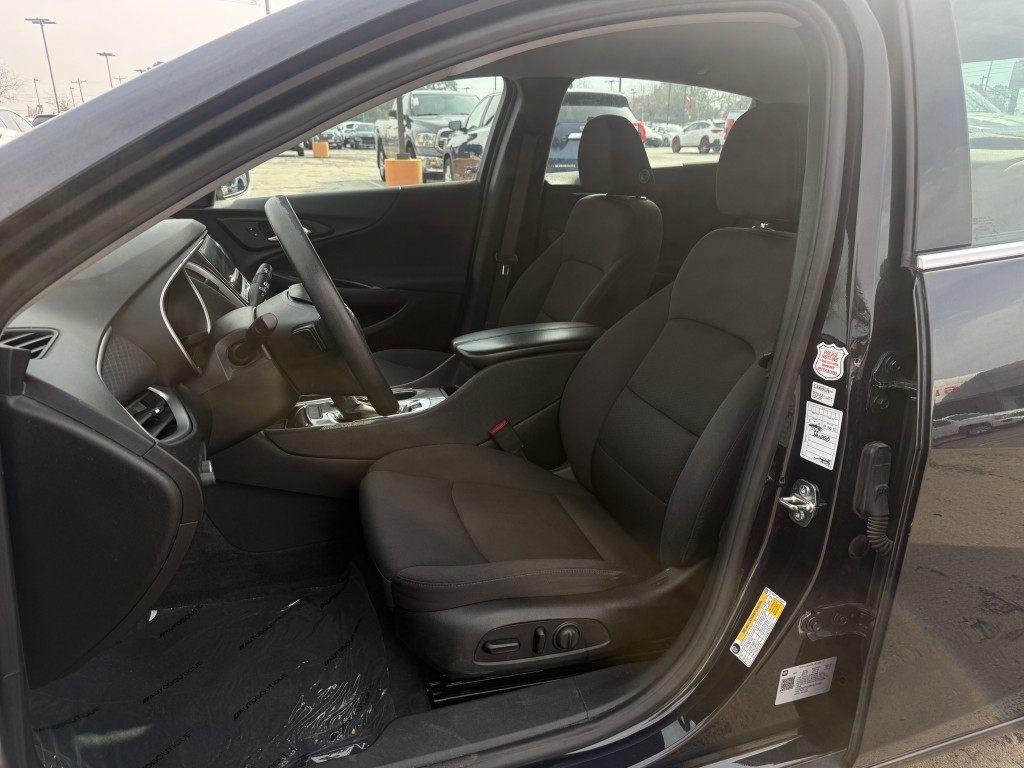 2023 Chevrolet Malibu Image 26