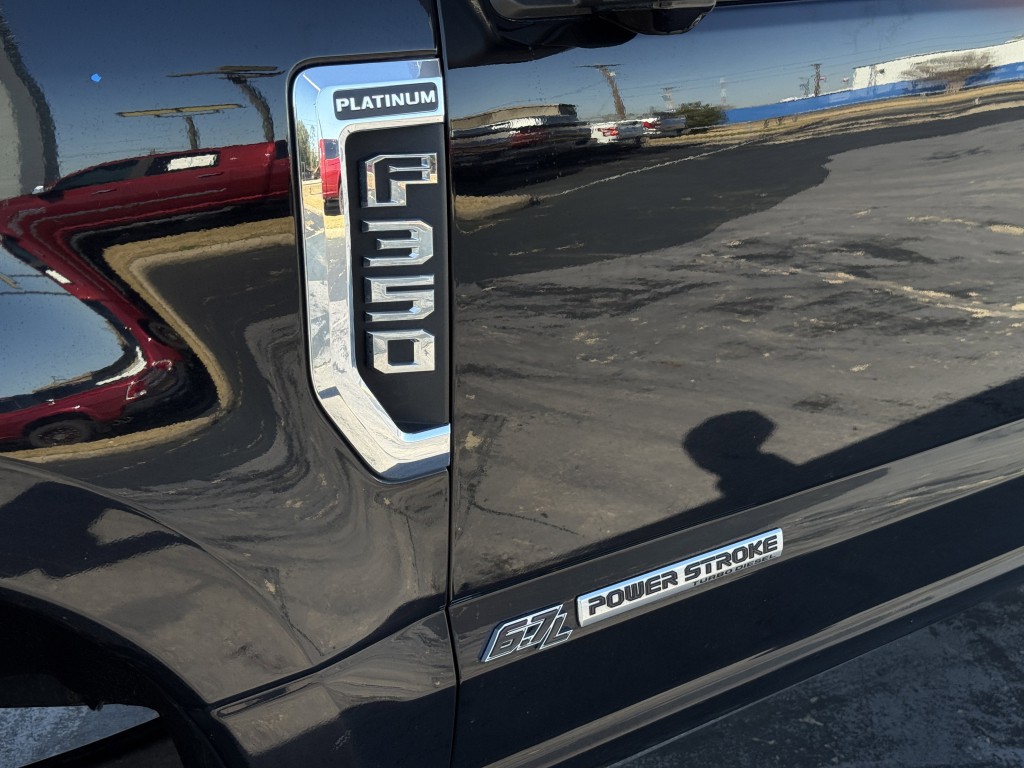 2022 Ford F-350 Image 8