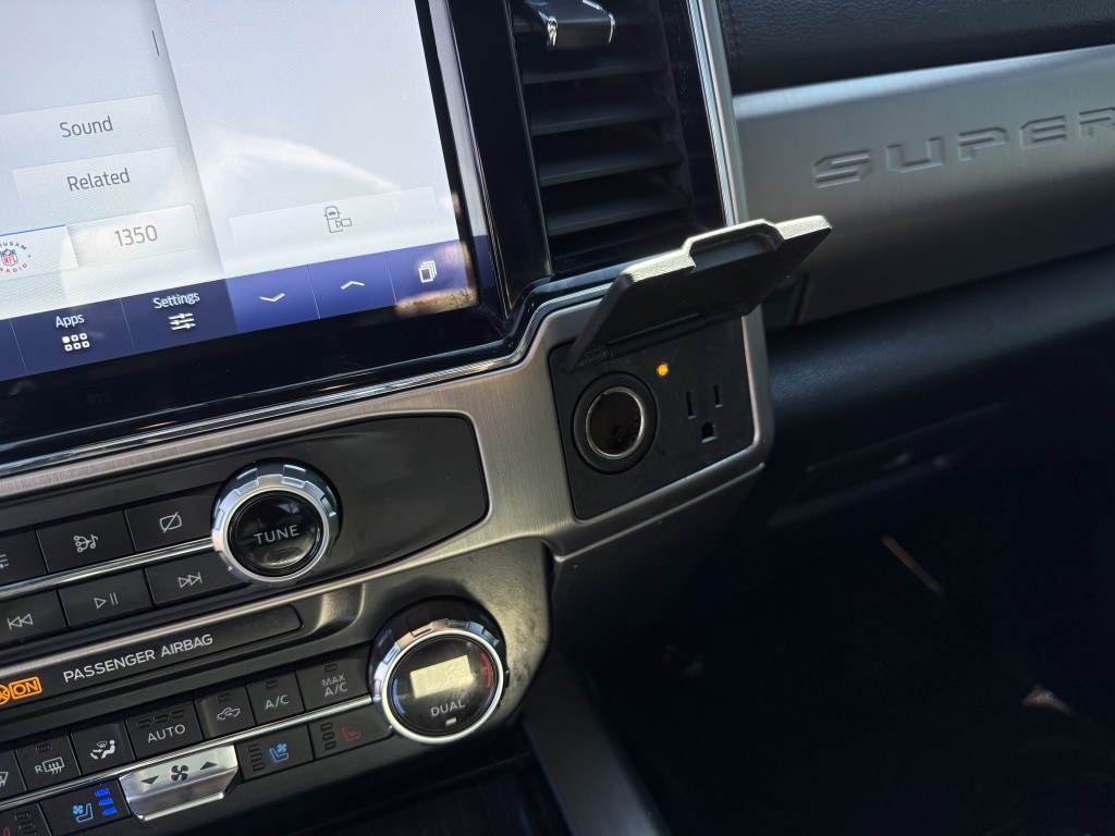 2022 Ford F-350 Image 25