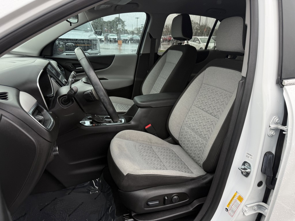 2023 Chevrolet Equinox Image 25