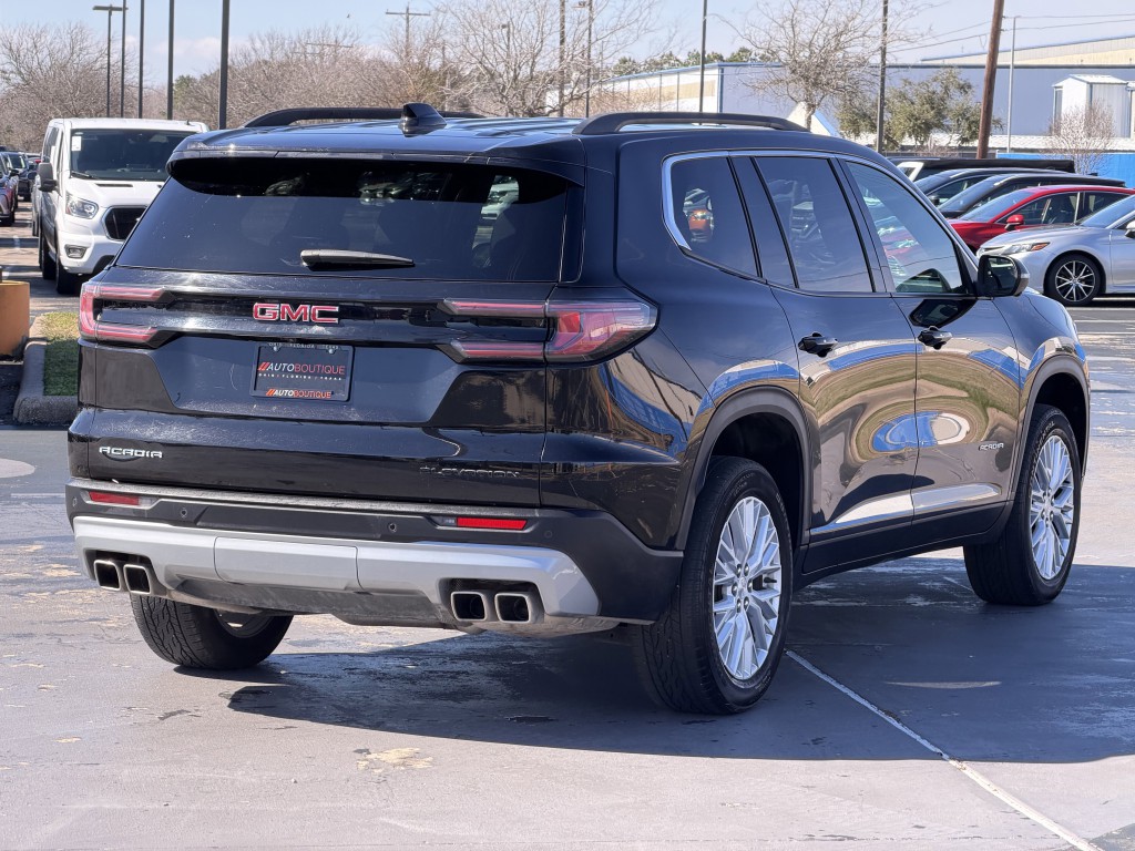 2024 GMC Acadia Image 10