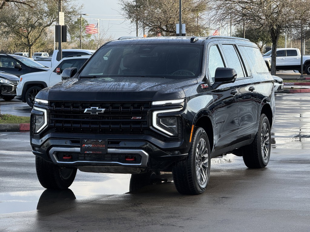 2025 Chevrolet Suburban Image 5