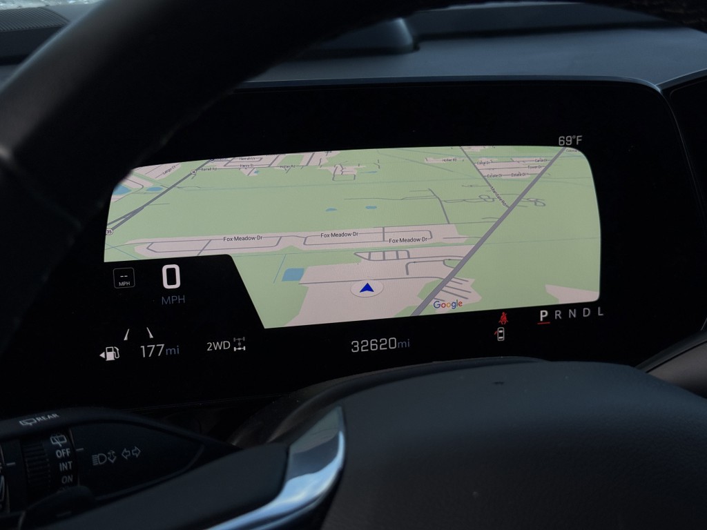 2025 Chevrolet Suburban Image 25