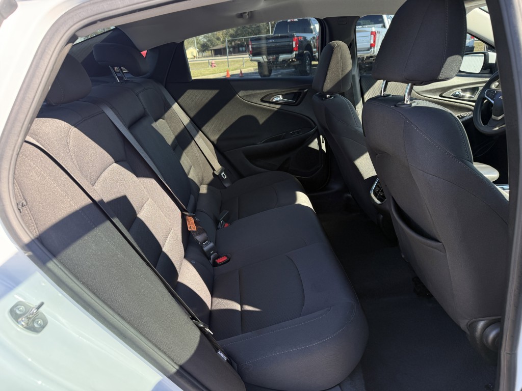 2024 Chevrolet Malibu Image 30