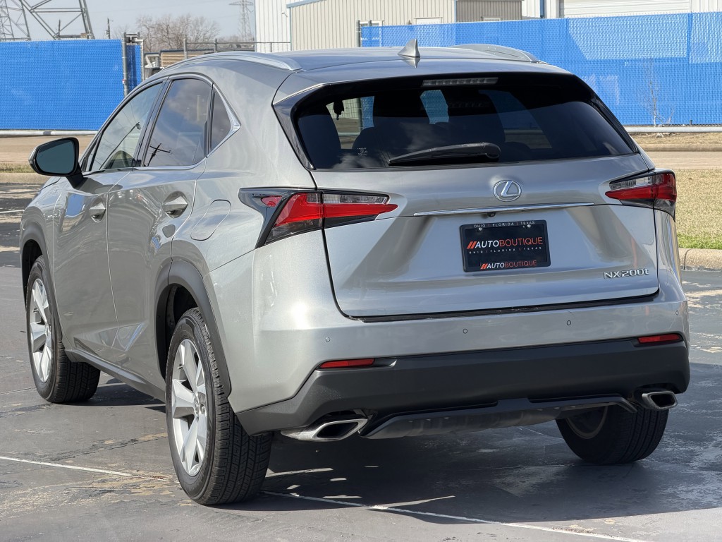2017 Lexus NX Image 8