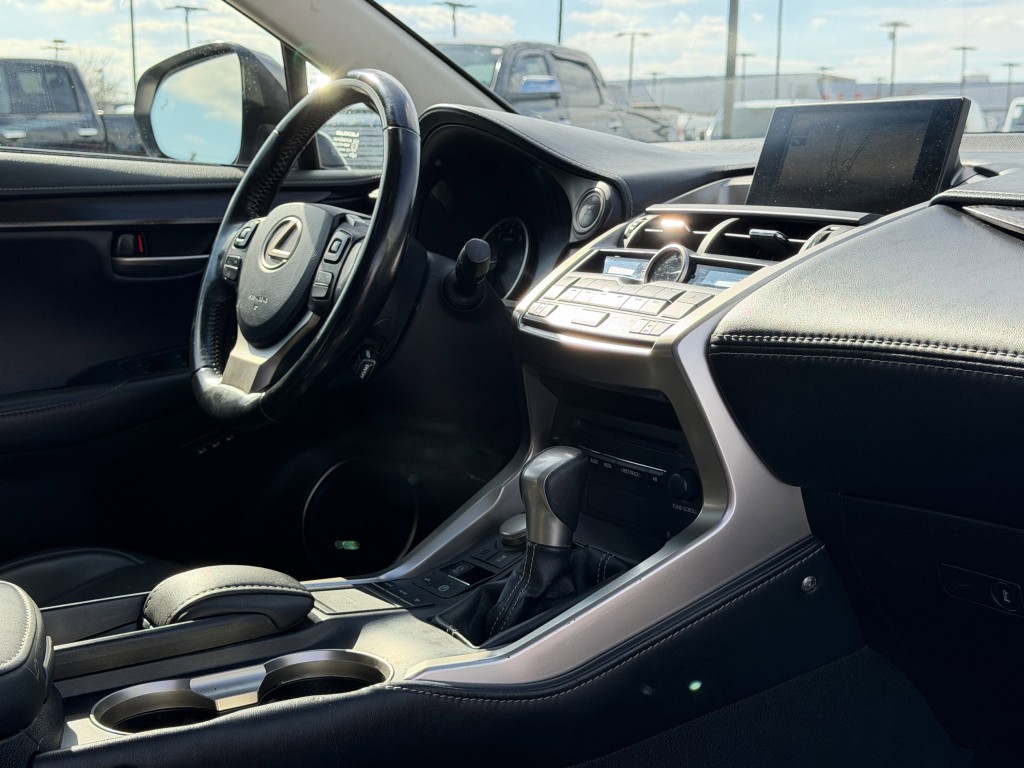 2017 Lexus NX Image 13