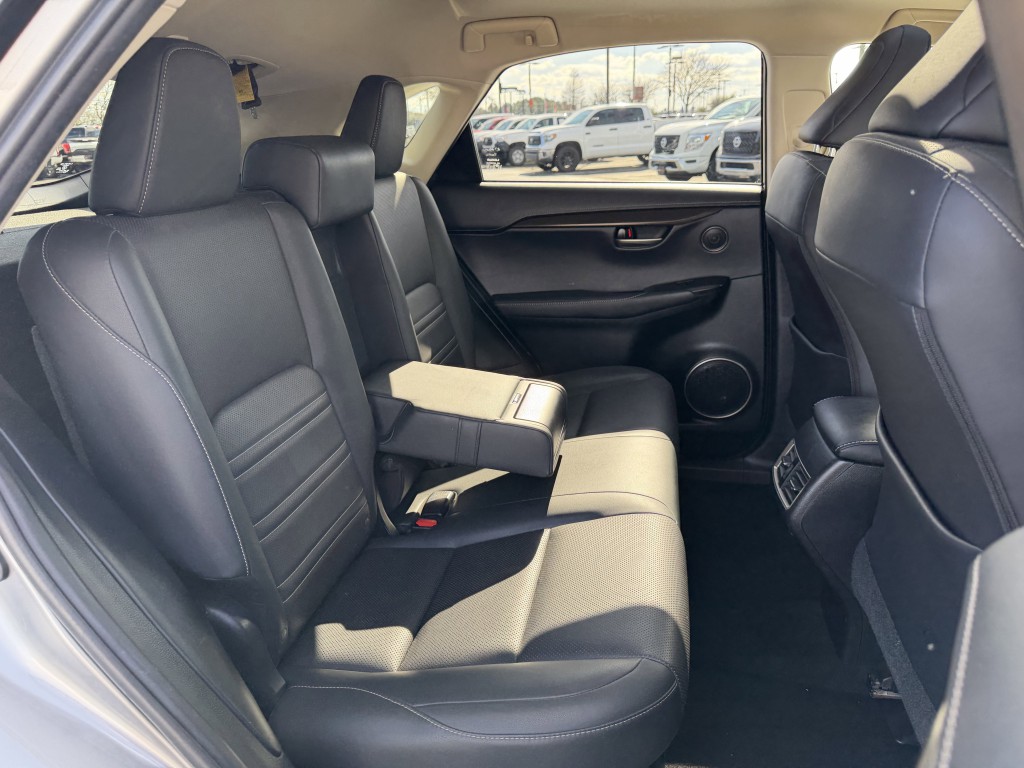 2017 Lexus NX Image 23