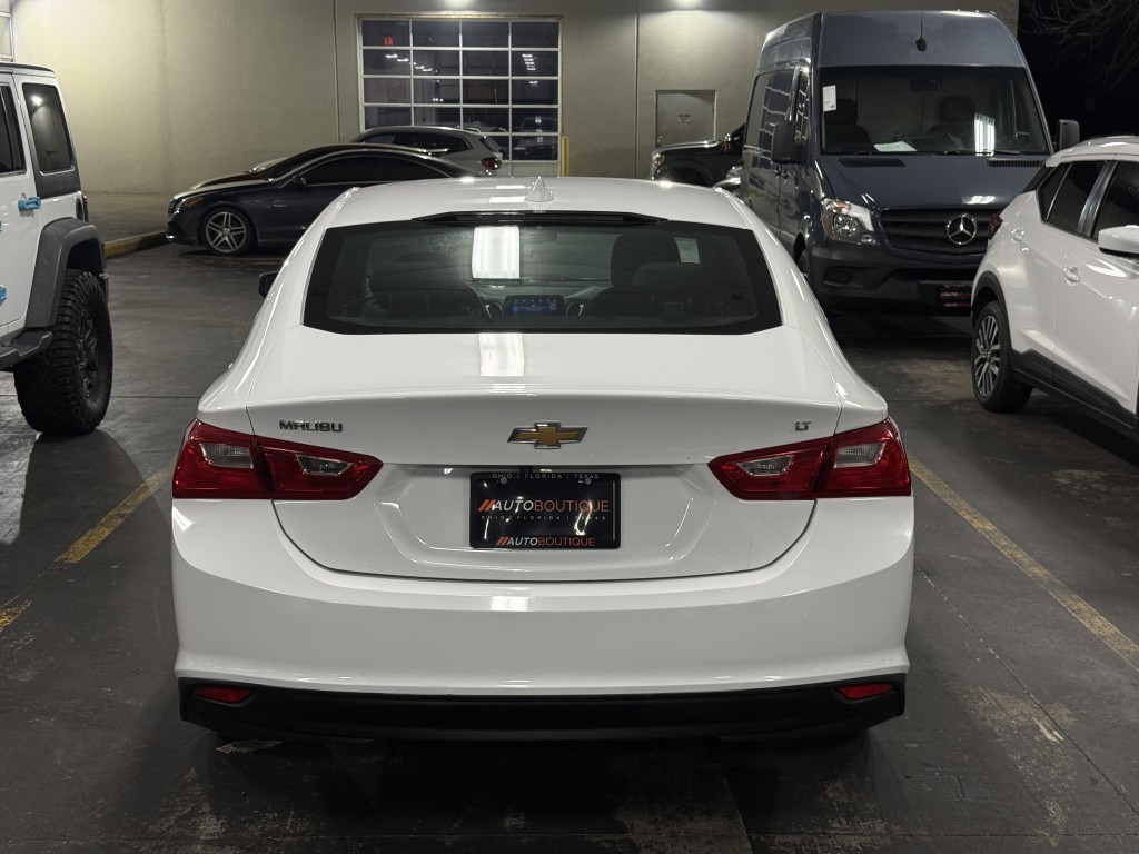 2023 Chevrolet Malibu Image 7