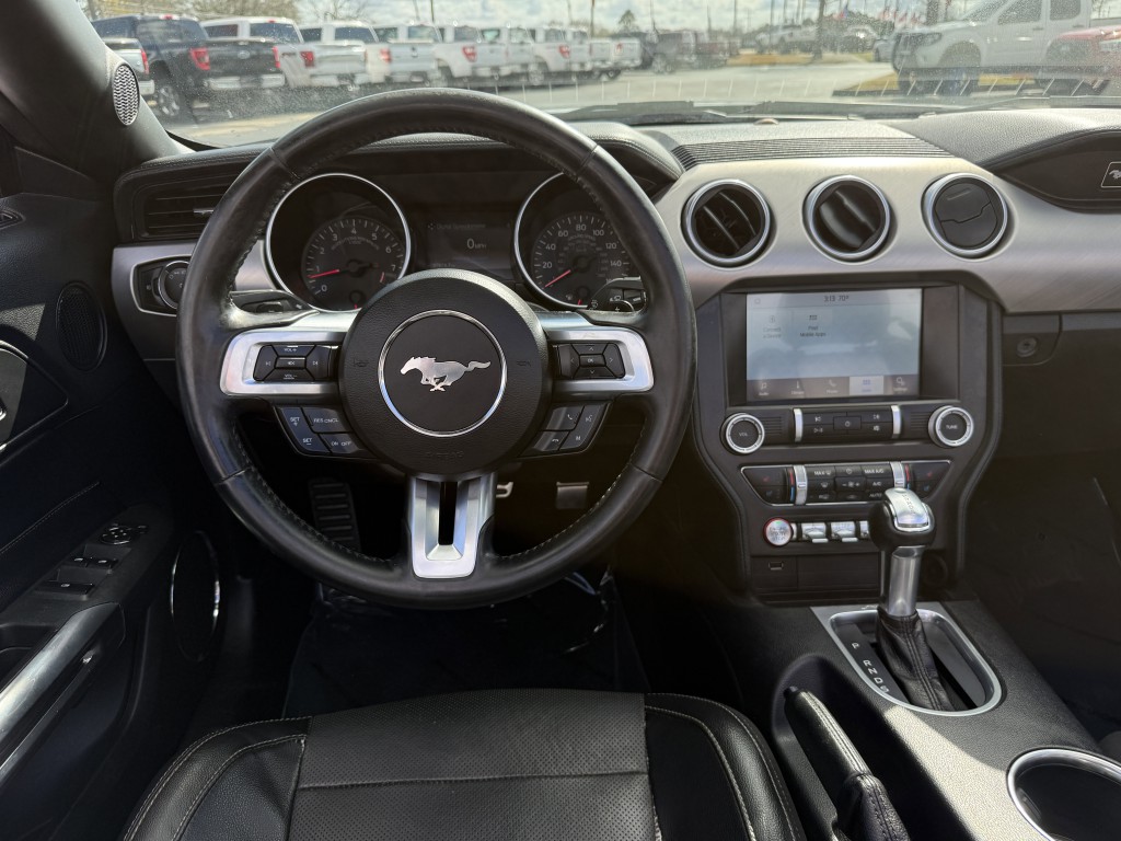 2020 Ford Mustang Image 17