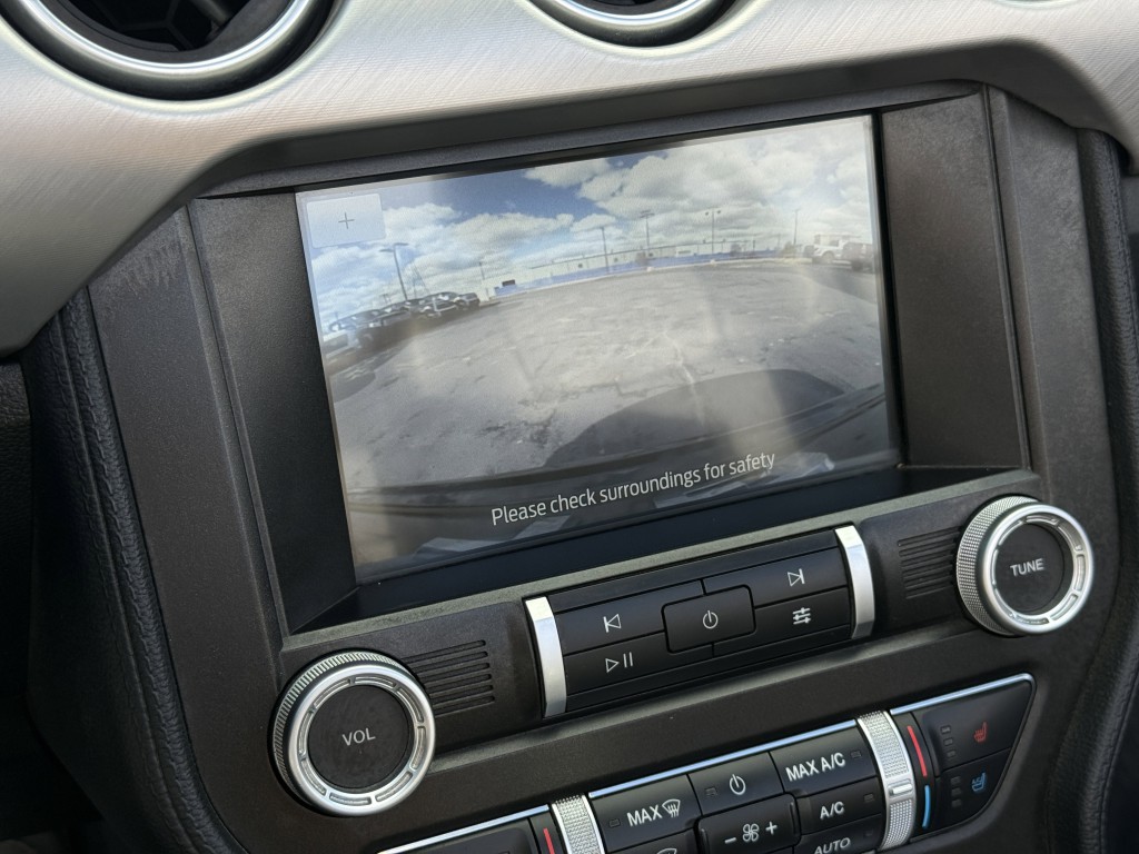 2020 Ford Mustang Image 24