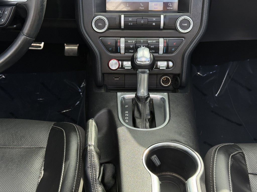 2020 Ford Mustang Image 25