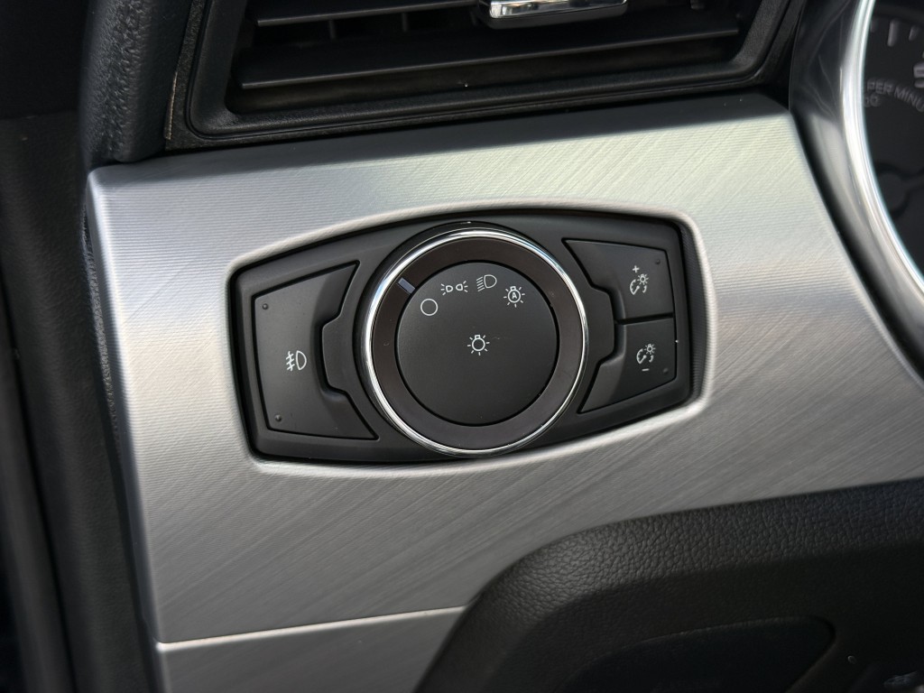 2020 Ford Mustang Image 28