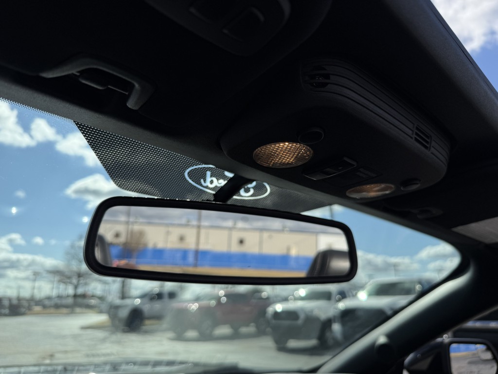 2020 Ford Mustang Image 33