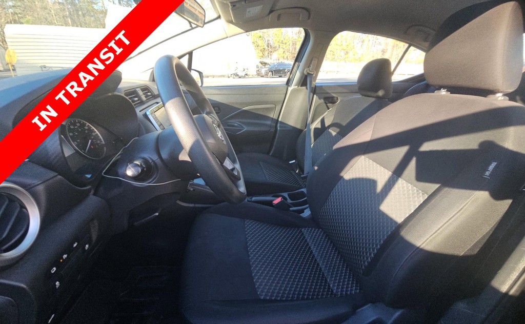 2023 Nissan Versa Image 8