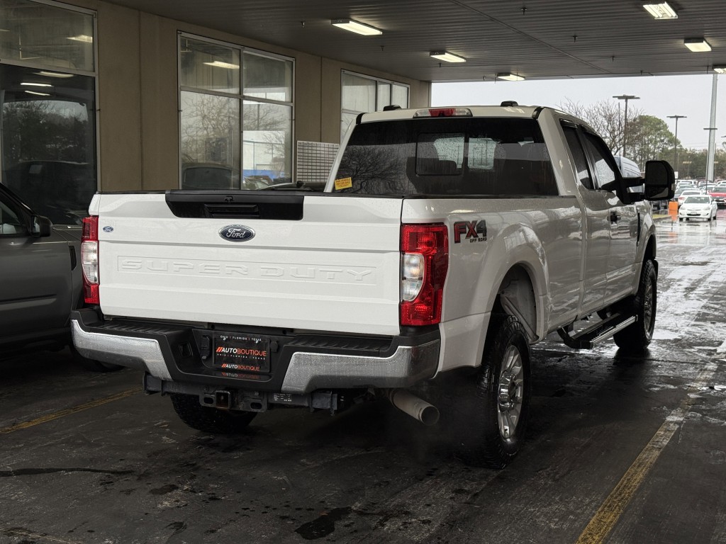 2022 Ford F-350 Image 8