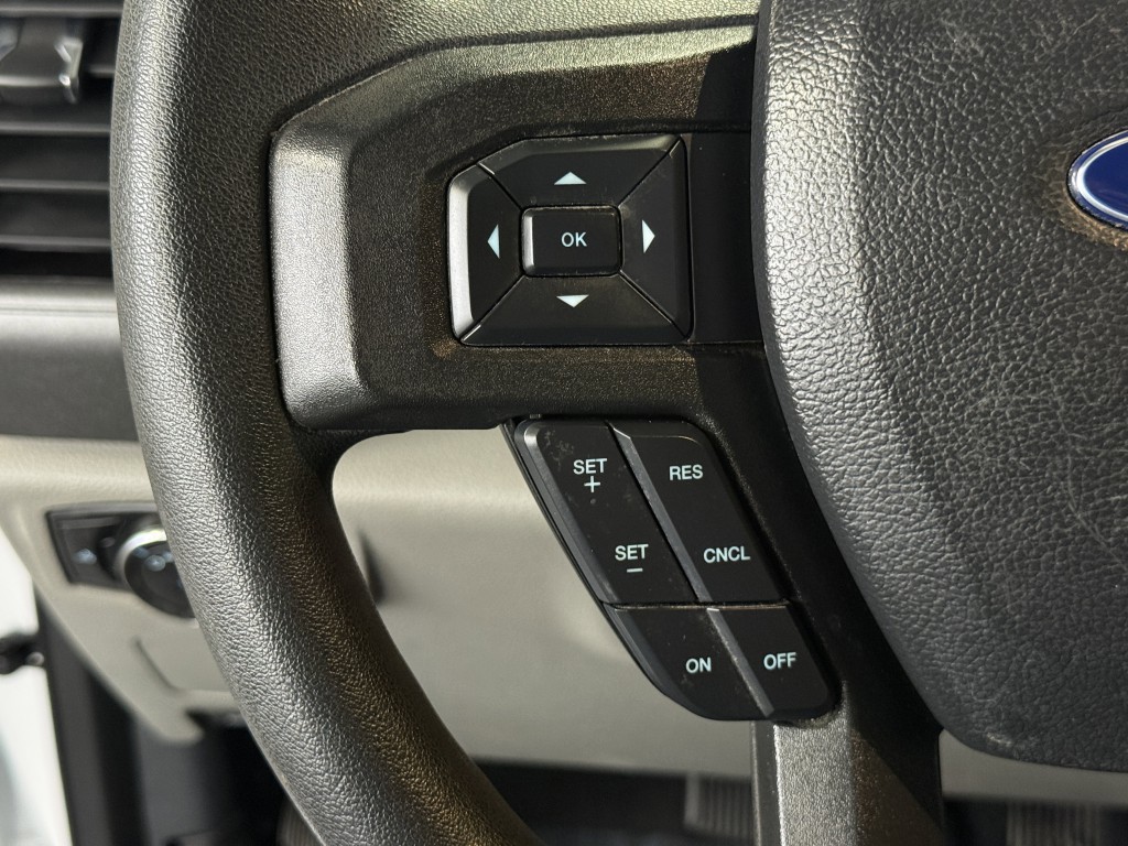 2022 Ford F-350 Image 15