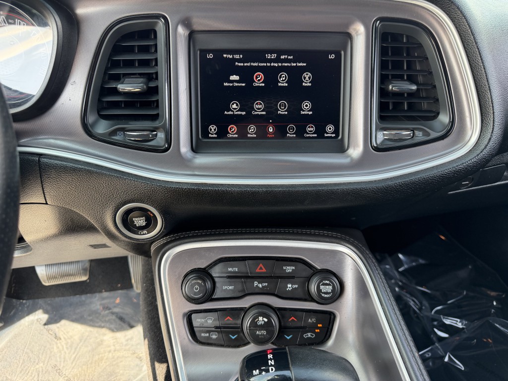 2019 Dodge Challenger Image 18