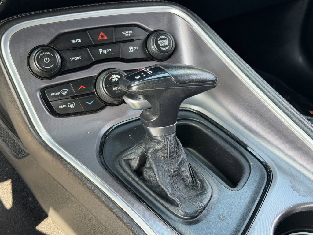 2019 Dodge Challenger Image 20