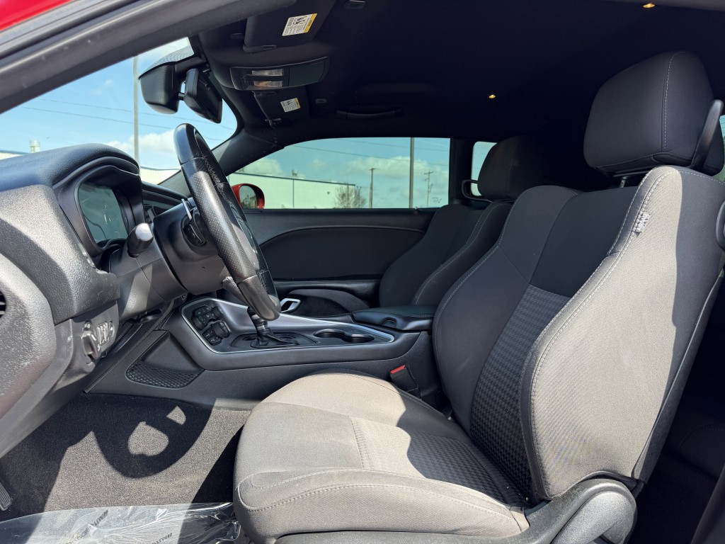 2019 Dodge Challenger Image 22