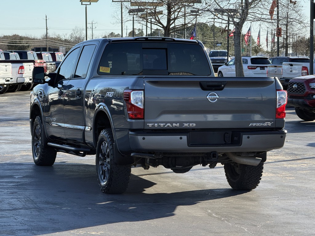 2019 Nissan Titan Image 11