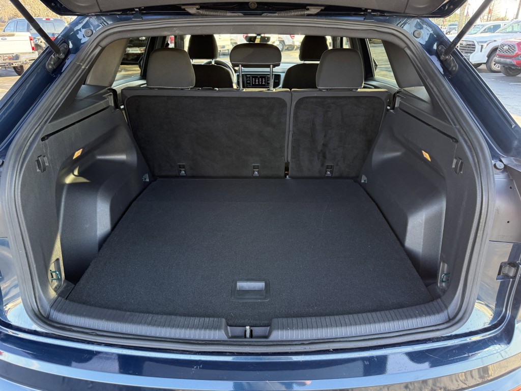 2021 Volkswagen Atlas Cross Sport Image 14