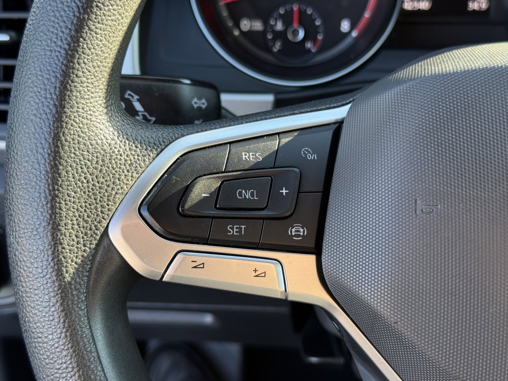 2021 Volkswagen Atlas Cross Sport Image 19