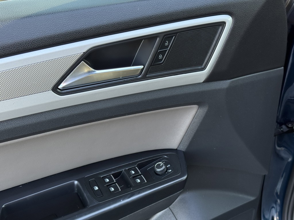 2021 Volkswagen Atlas Cross Sport Image 26