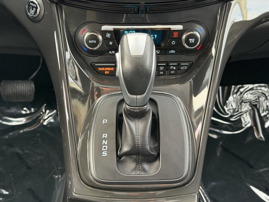 2015 Ford Escape Image 20