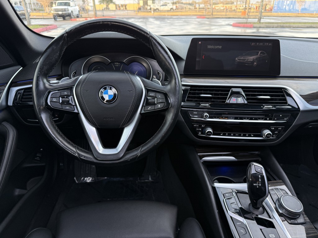 2019 BMW 5 Series Image 16