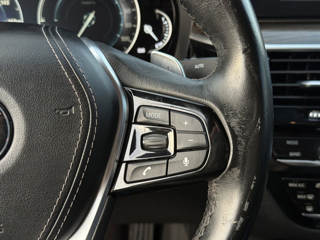 2019 BMW 5 Series Image 19