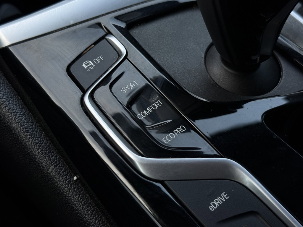 2019 BMW 5 Series Image 21