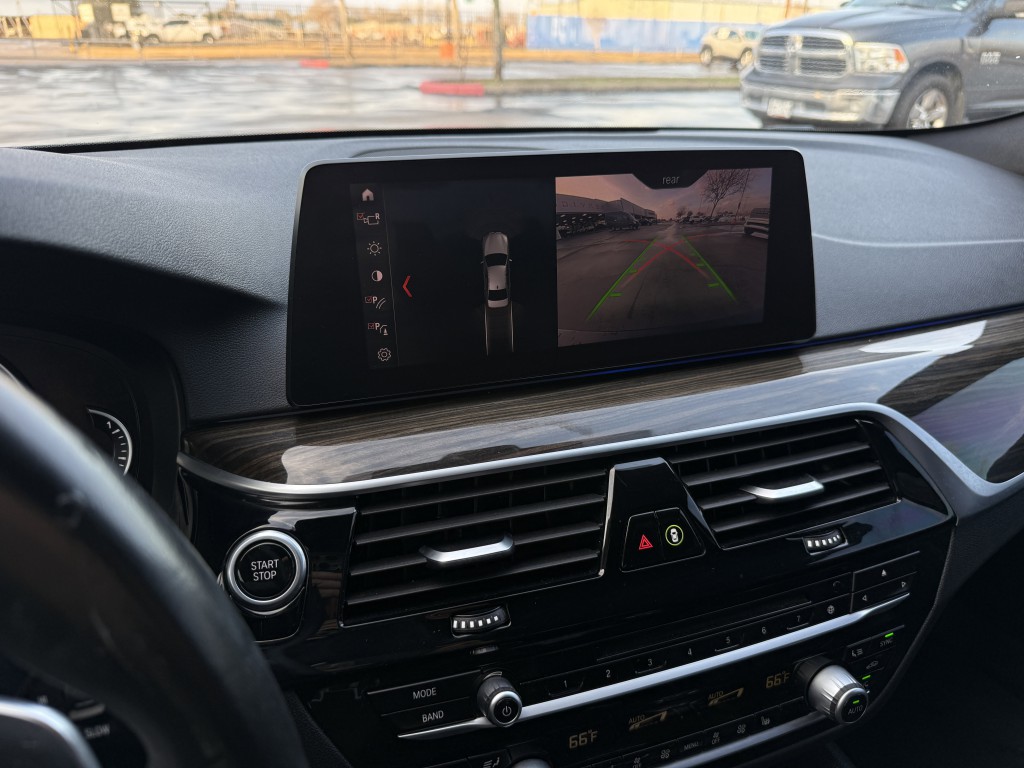 2019 BMW 5 Series Image 24