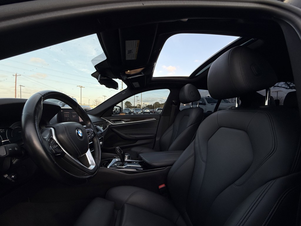 2019 BMW 5 Series Image 34