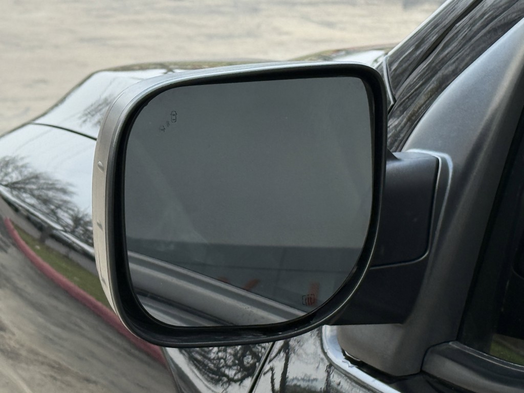 2021 Nissan Titan Image 13