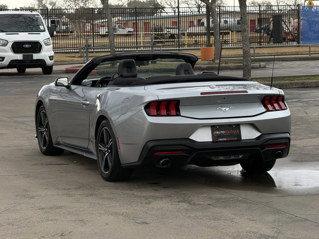 2024 Ford Mustang Image 10