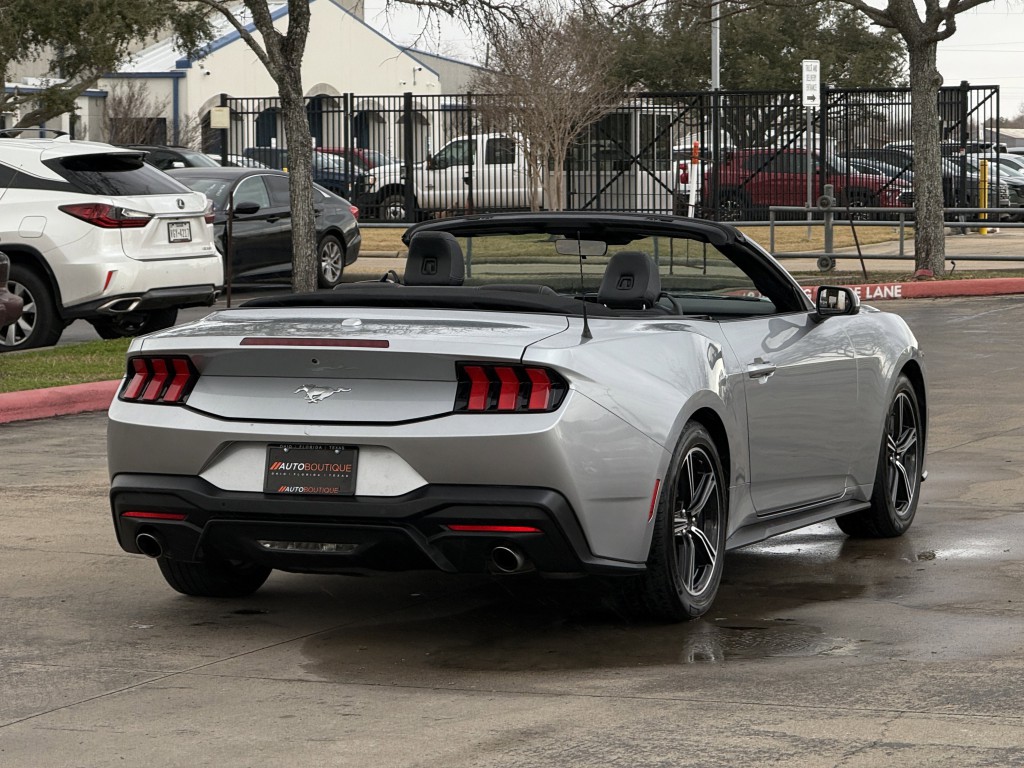 2024 Ford Mustang Image 11