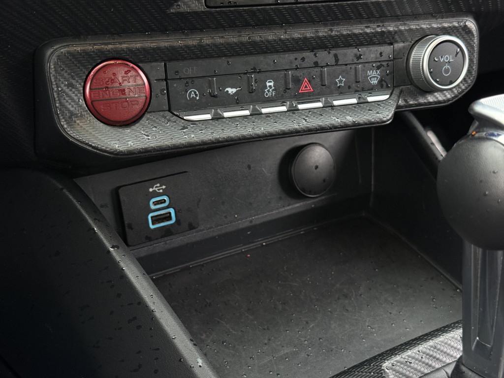 2024 Ford Mustang Image 23