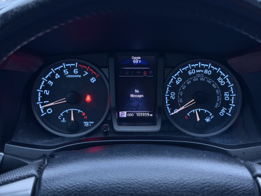 2016 Toyota Tacoma Image 18