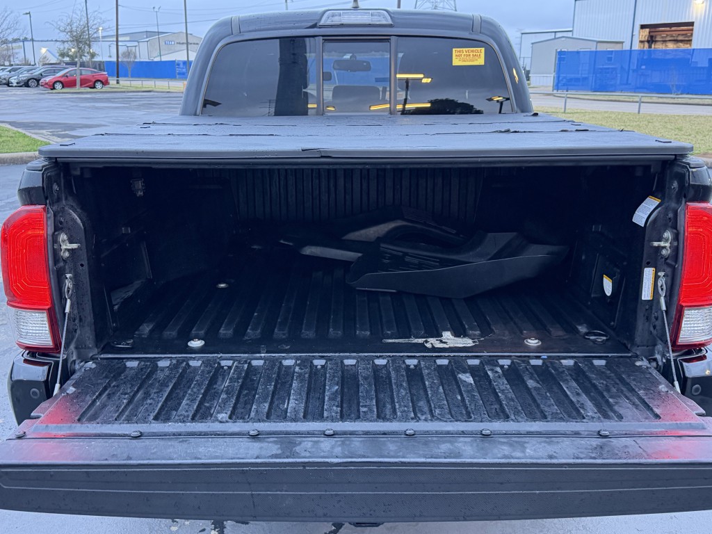 2016 Toyota Tacoma Image 26