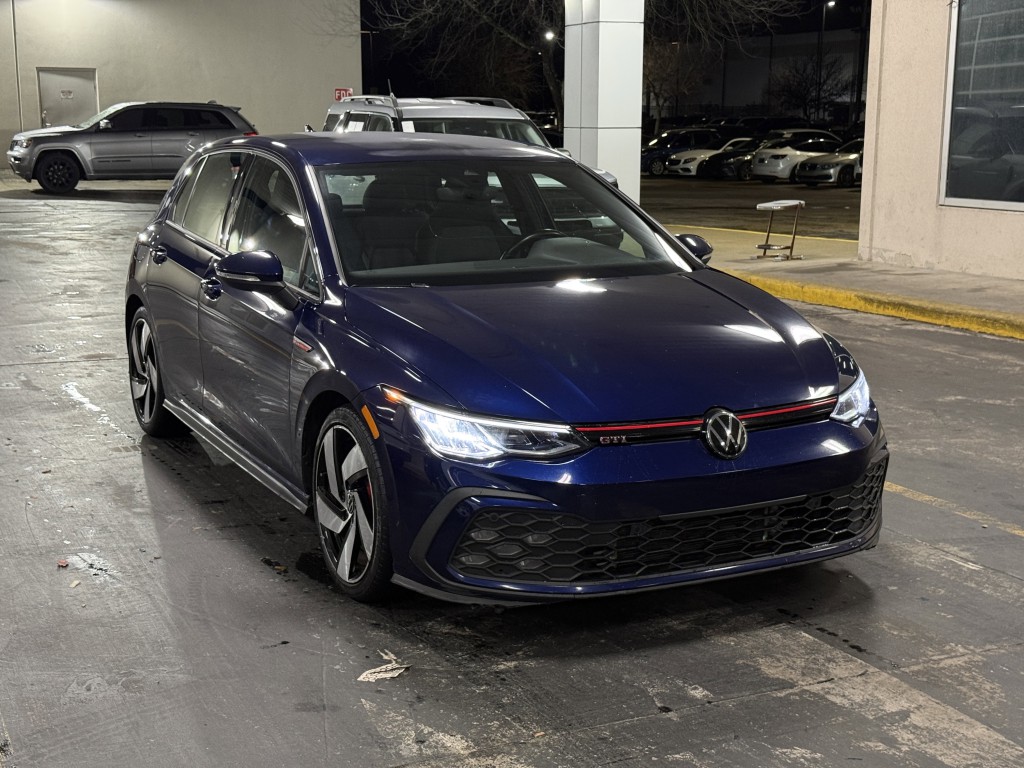 2022 Volkswagen GTI Image 3
